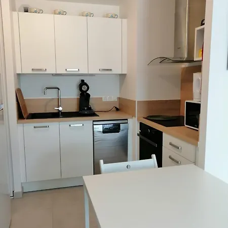 Domaine De La Lumiere 公寓